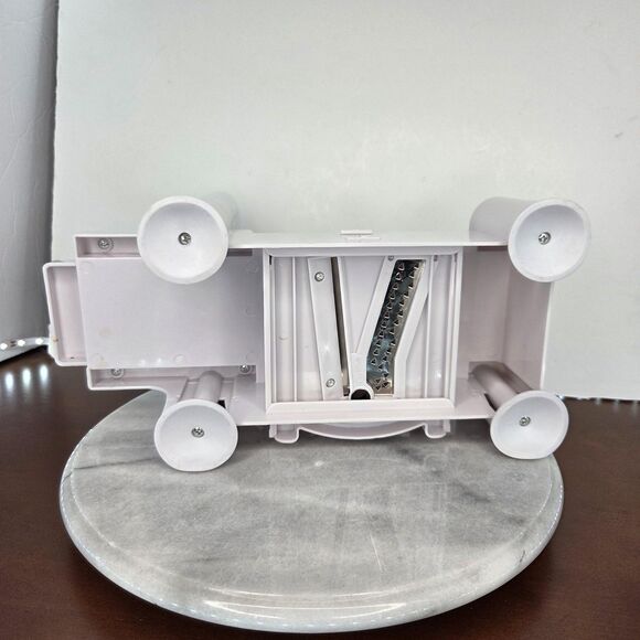 Sur La Table Vegetable & Fruit Spiral Slicer 3 Blade Manual Spiralizer Kitchen - Picture 12 of 14